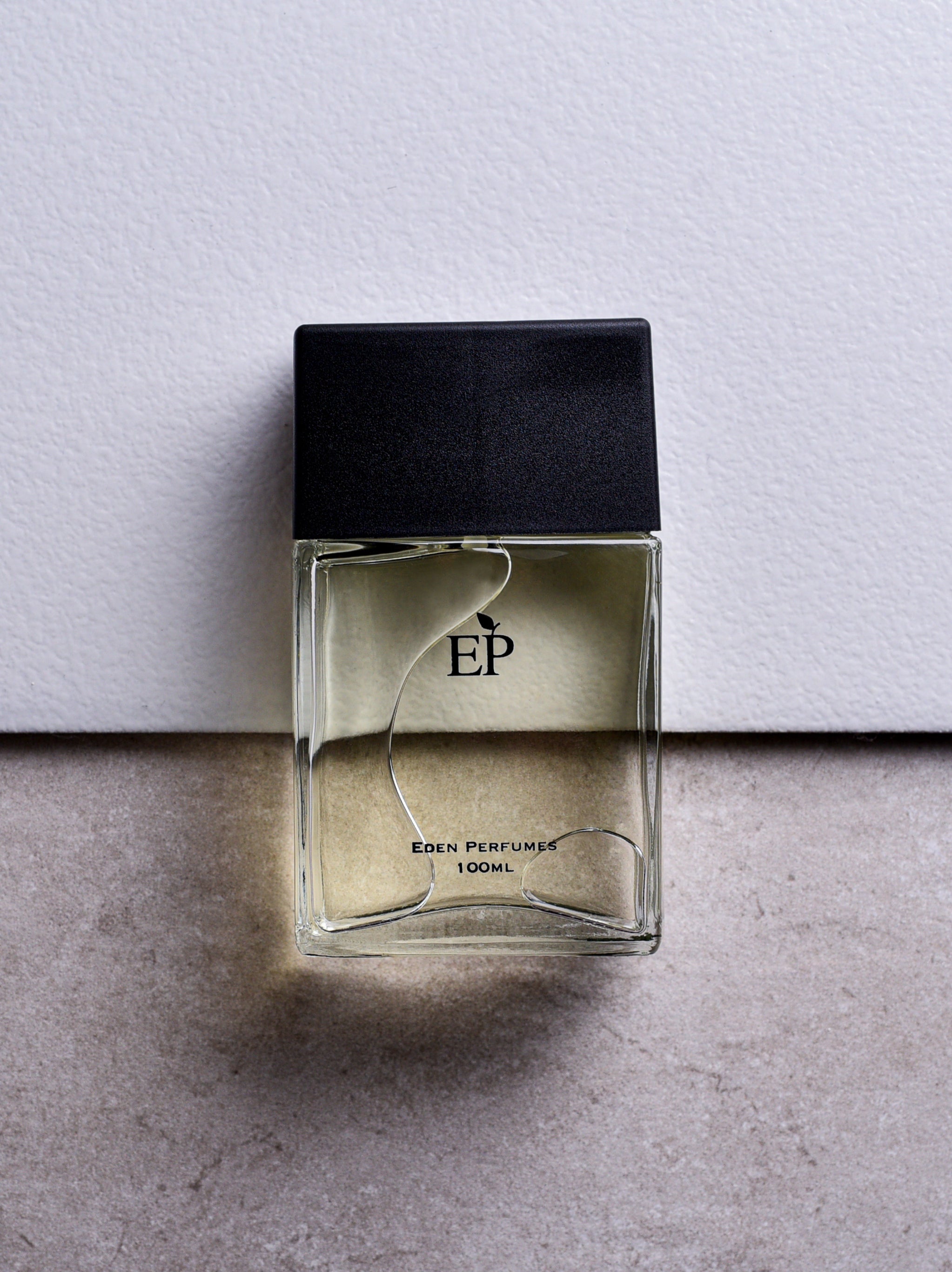 F1 -  A scent similar to Ferrari Black by Ferrari